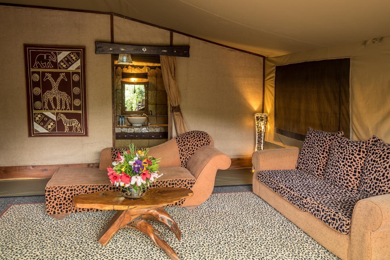 Rhino Watch Safarilodge Mweiga Exteriör bild