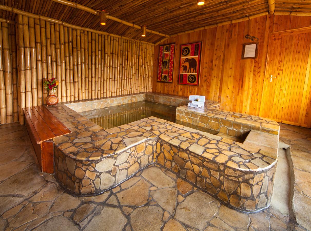 Rhino Watch Safarilodge Mweiga Exteriör bild