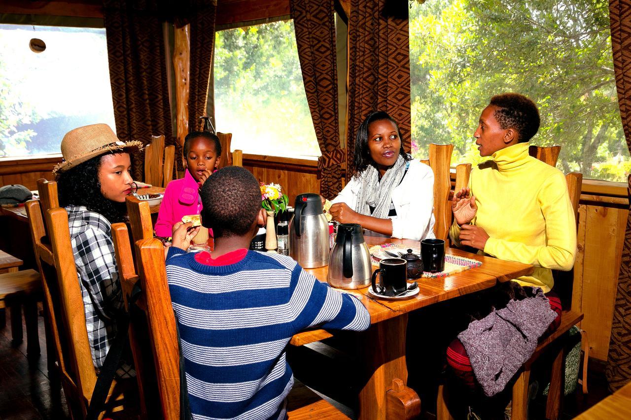 Rhino Watch Safarilodge Mweiga Exteriör bild