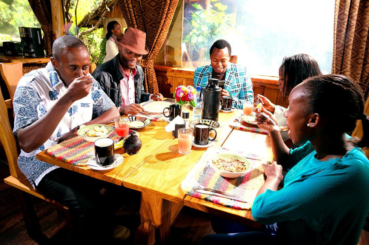Rhino Watch Safarilodge Mweiga Exteriör bild